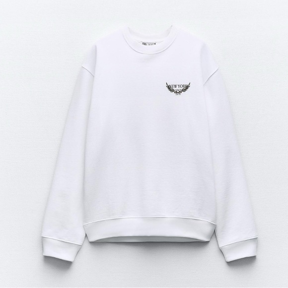 Zara Tops - ZARA TEXT PRINT SWEATSHIRT